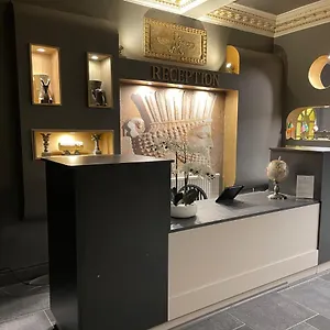 White Rose And Restaurant , Leeds (West Yorkshire) United Kingdom
